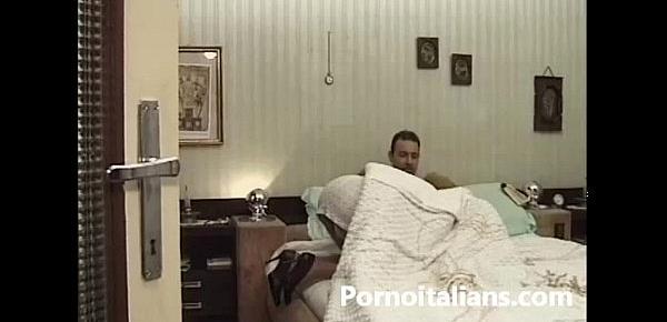  Transex bionda succhia cazzo e si fa chiavare in culo - Shemale italian porn